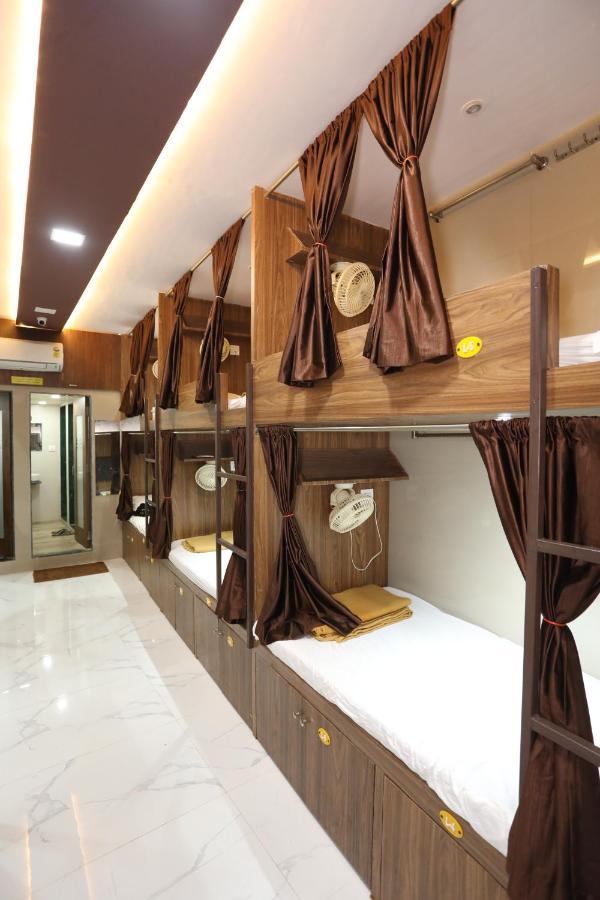 Mango Marol Dormitory Mumbai Exterior photo