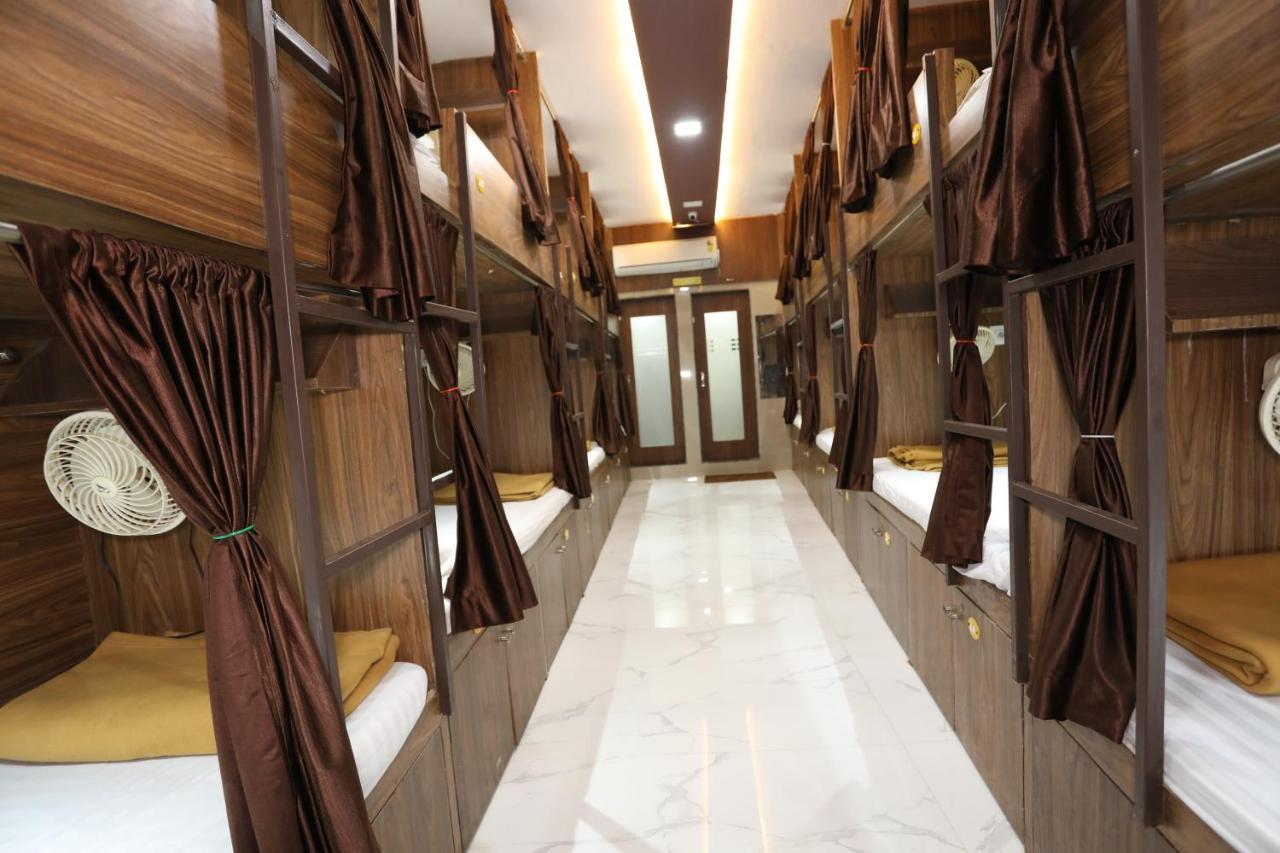 Mango Marol Dormitory Mumbai Exterior photo