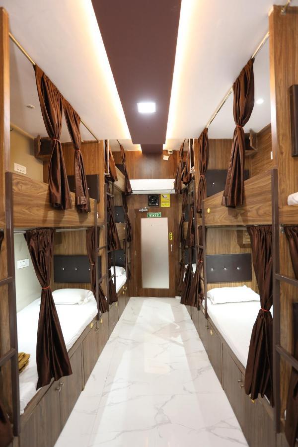 Mango Marol Dormitory Mumbai Exterior photo